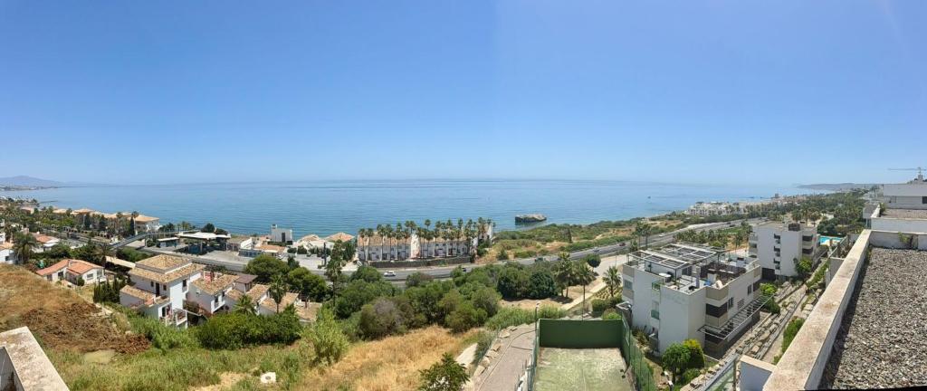 Panoramic Sea View Apartment- Pool Parking & Golf - 2