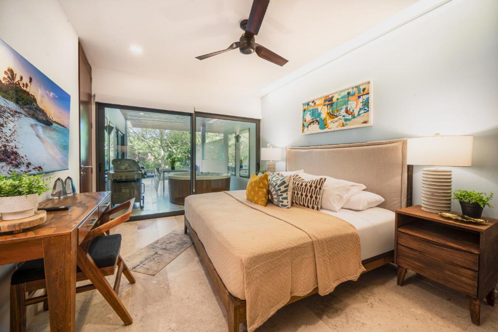 Luxury 2 BR Condo with Private Jacuzzi & BBQ - At Cruz con Mar - Maricruz - 2