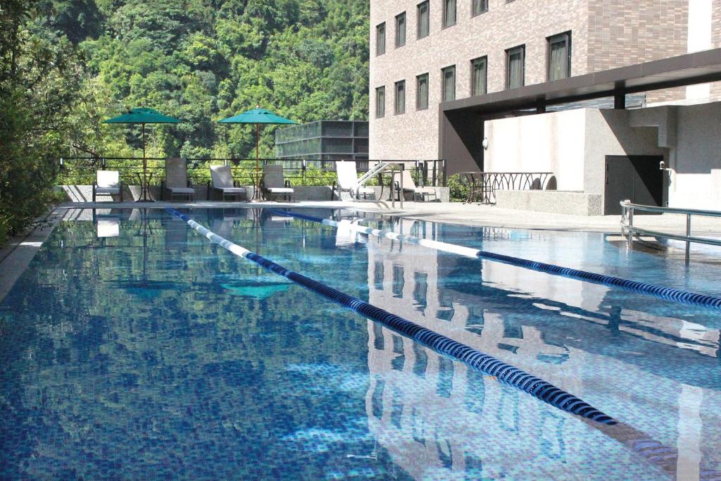 Piscină