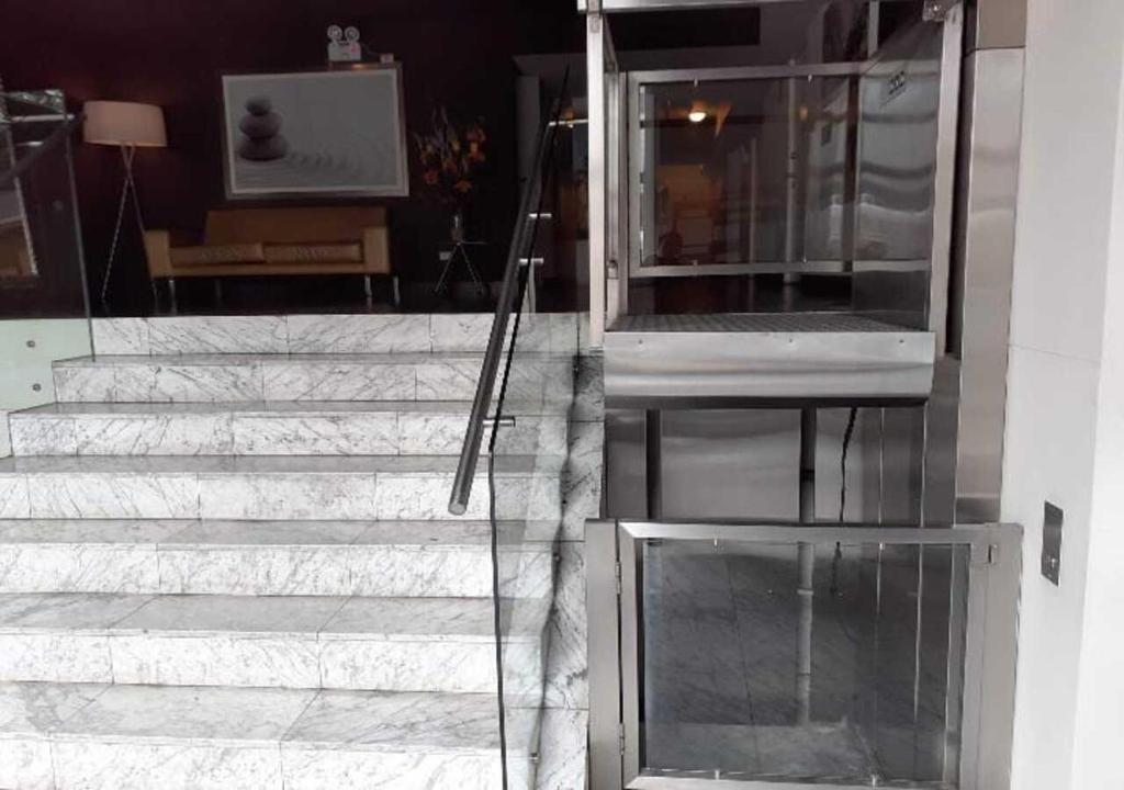 H2-1704 Hispania Condominium, furnished apartment in a good area - 3