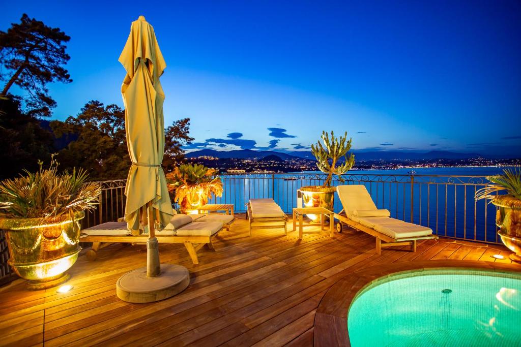 La Coraillère Waterfront Villa with Private Pool and Sea Access - 4