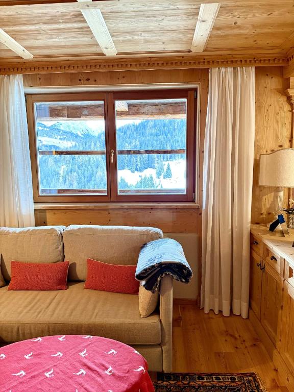 Luxury Chalet at the Foot of the Dolomites by the Castle - 3
