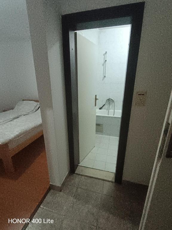 Nedzarici sobe - 5