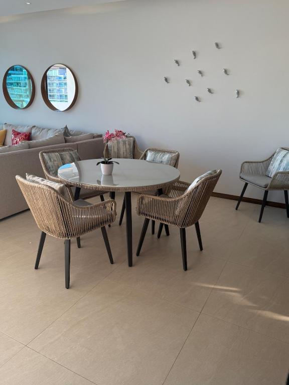 Spectacular apartment in La Isla Residences - 2