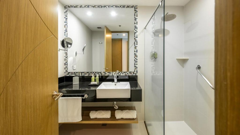 Holiday Inn Bucaramanga Cacique by IHG - 3