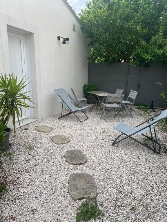 Charming 4-person apartment with garden - 1