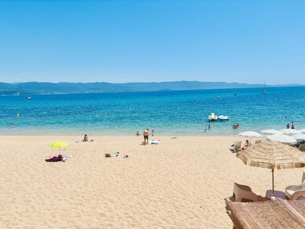 Bord de Mer - 1