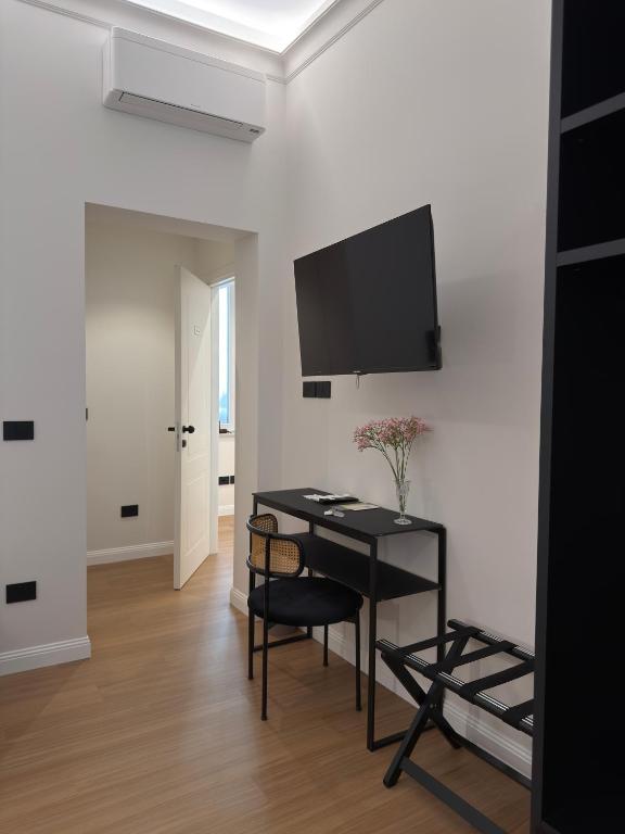 Maison Riviera - Room & Suite - 5