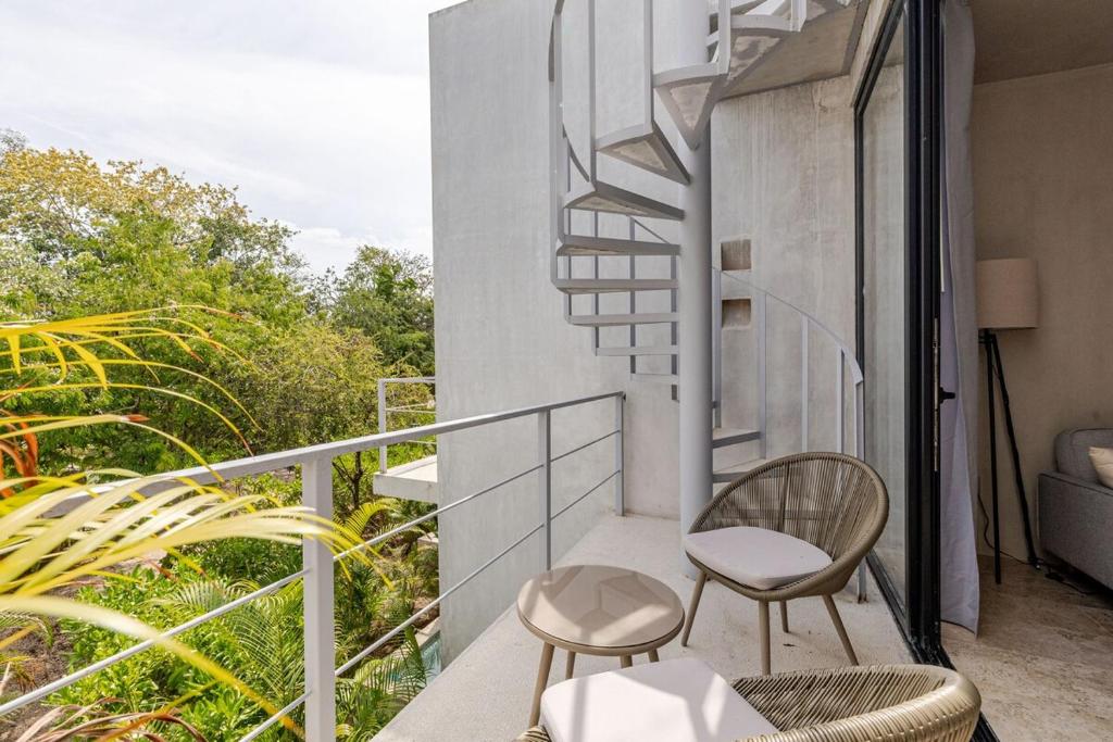 Penthouse with Private Pool 10 Min to Beach - 3