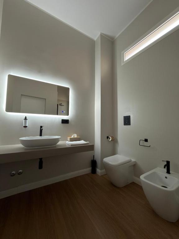 Maison Riviera - Room & Suite - 3