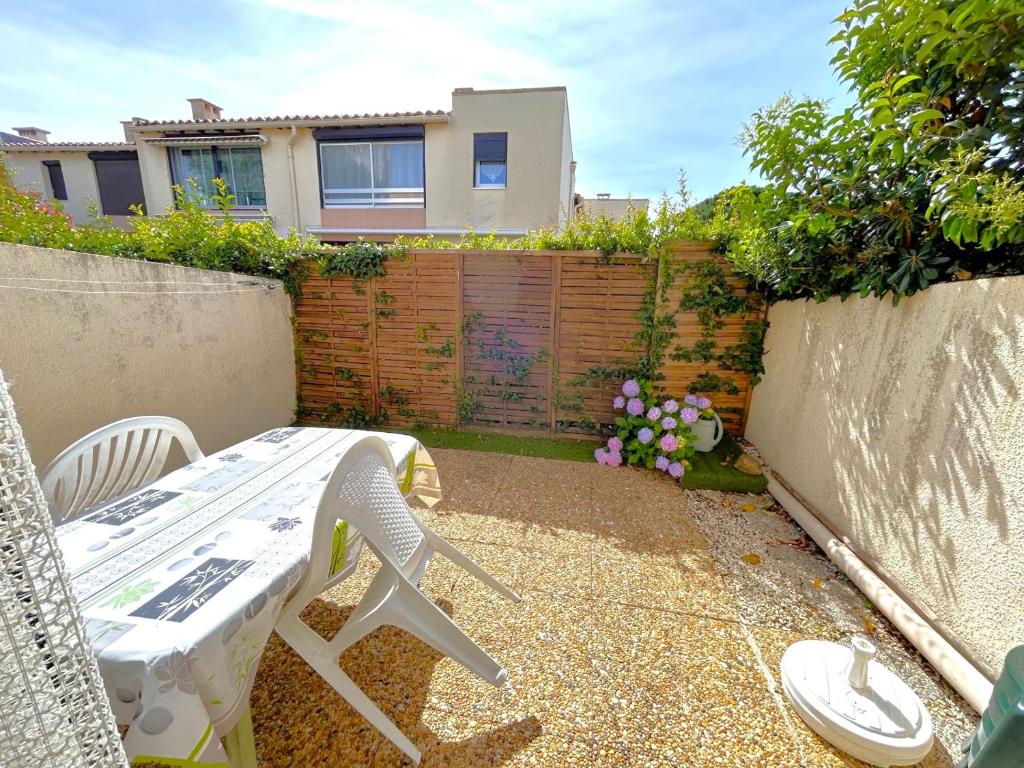 Appartement cosy avec piscine - 3 pers. - FR-1-837-149 - 2