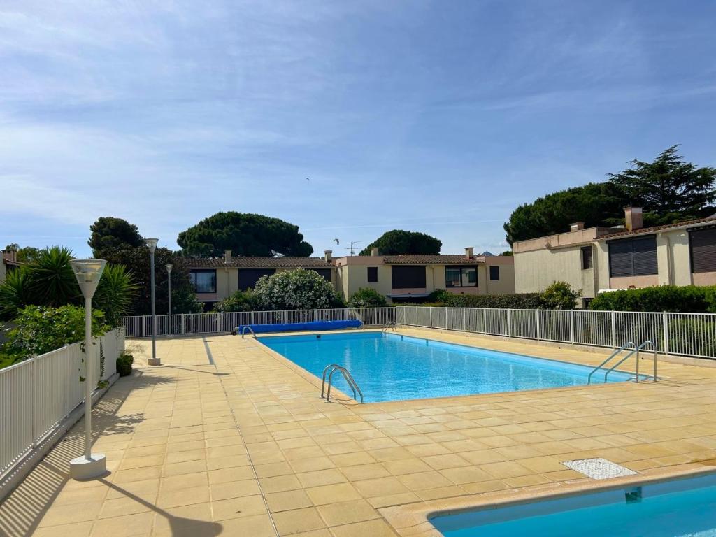 Appartement cosy avec piscine - 3 pers. - FR-1-837-149 - 1