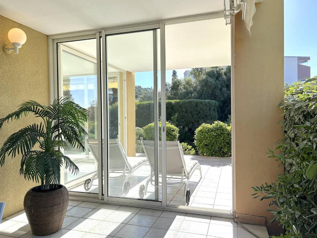Appartement avec climatisation, proche plage - 4 pers. - FR-1-251-951 - 1