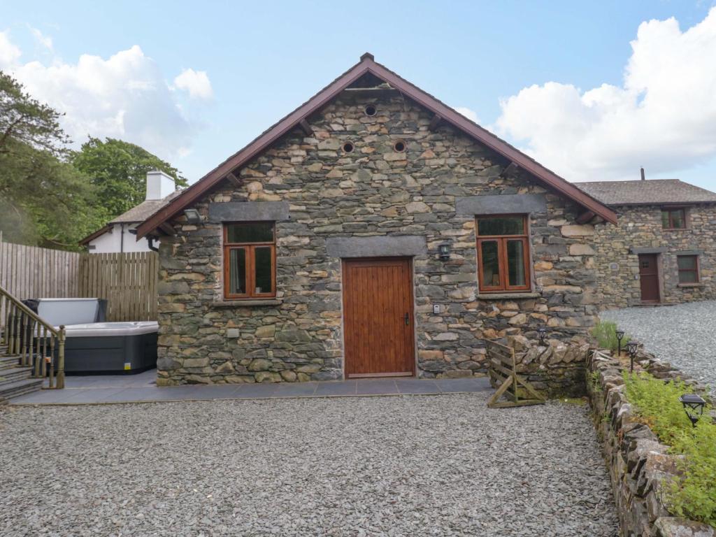 Yew Tree Cottage, Coniston - pet-friendly stay