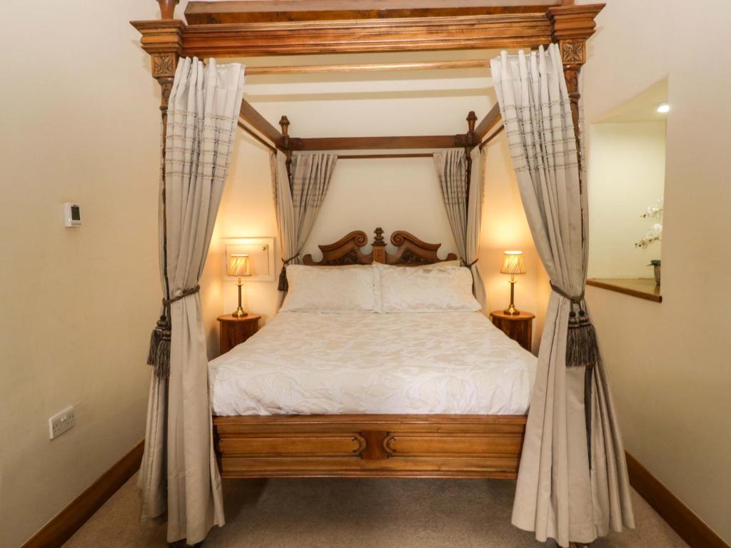 Yew Tree Cottage, Coniston photo 2
