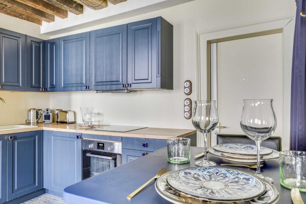 Authentic Apartment 1BR 3P - Notre Dame - 4