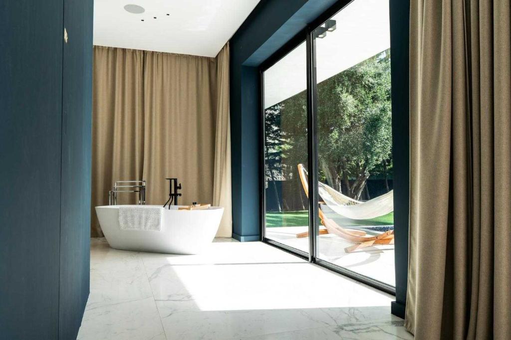 Exceptional Villa with Pool 5BR 10P – Mougins - 4