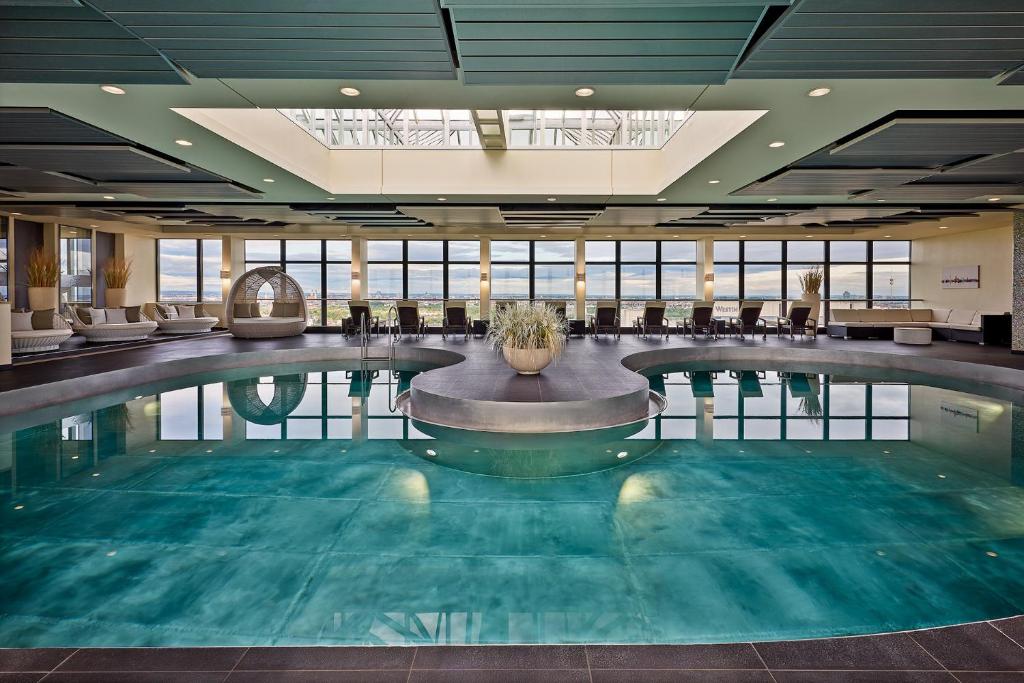 Four Points by Sheraton Munich Arabellapark - 3