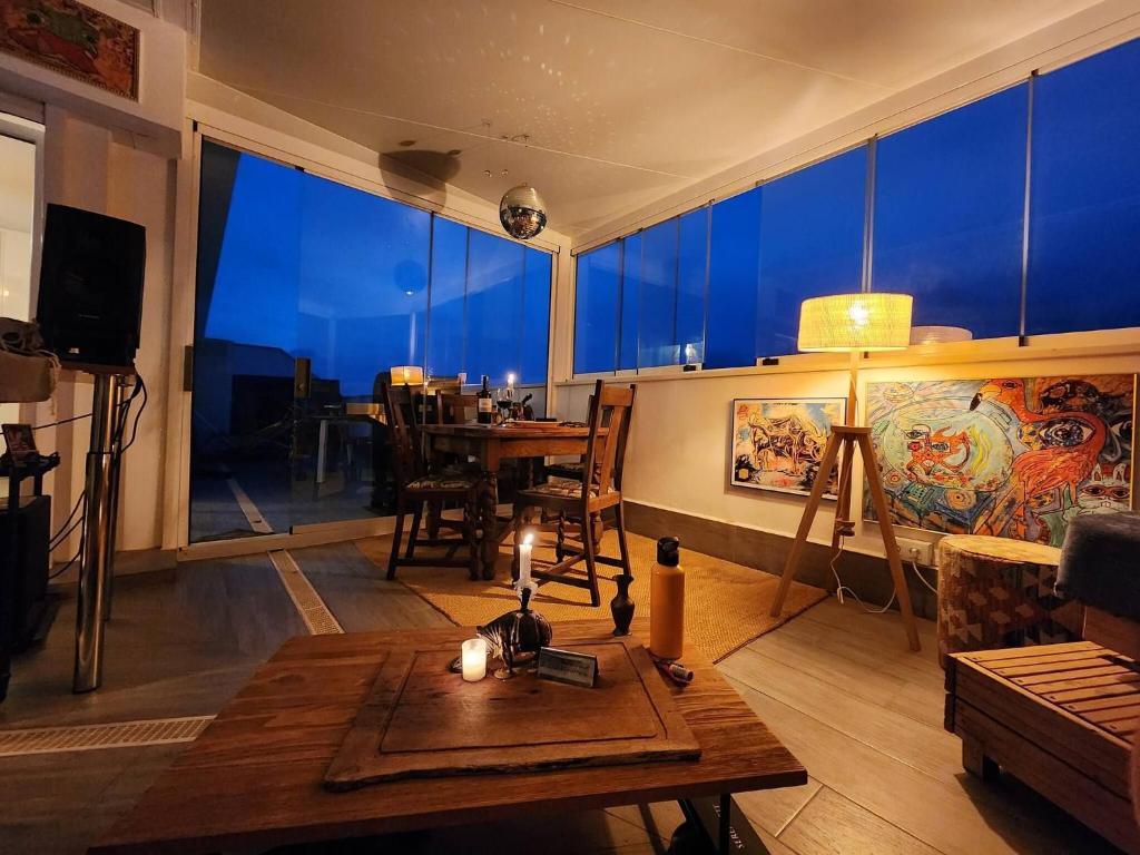 The Penthouse Tarifa - Artists Residence Oasis - 2