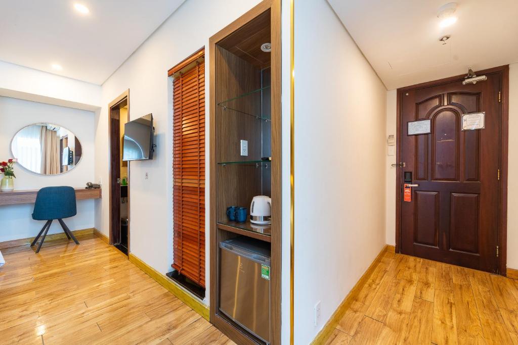 Gemini Saigon LUXURY
