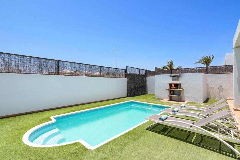 Villa Janubio by Villa Plus - 3