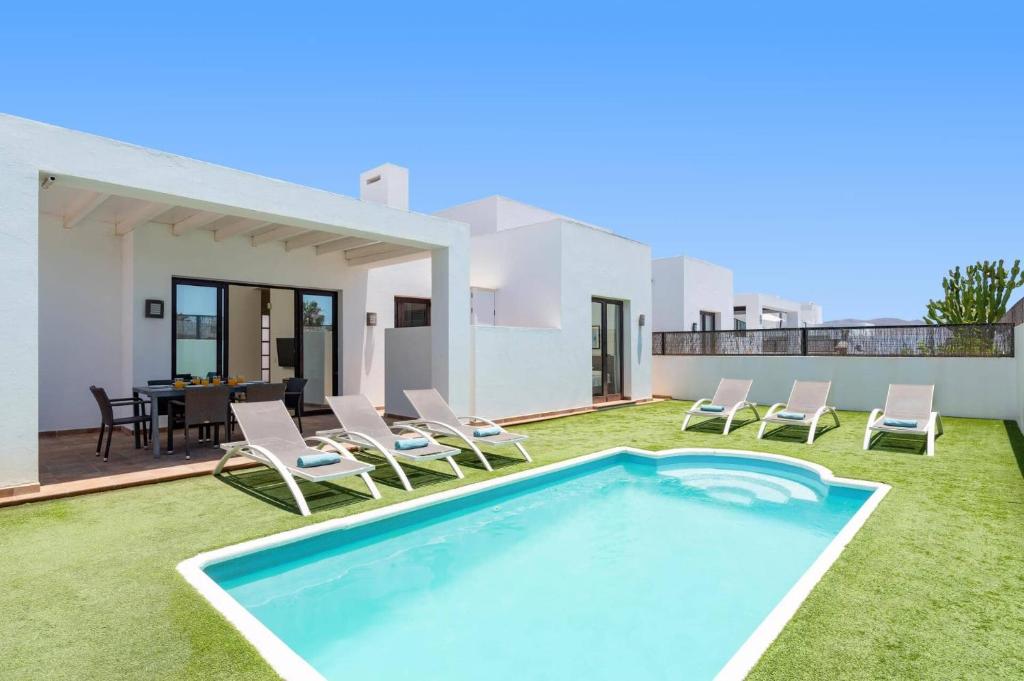 Villa Janubio by Villa Plus - 1