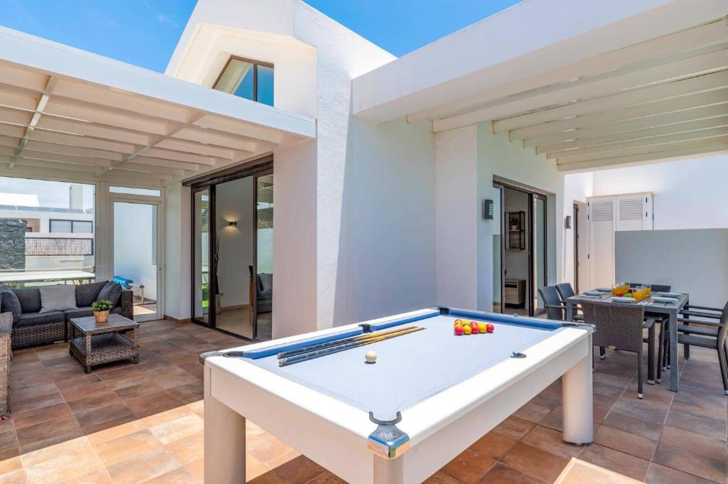 Villa Janubio by Villa Plus - 5