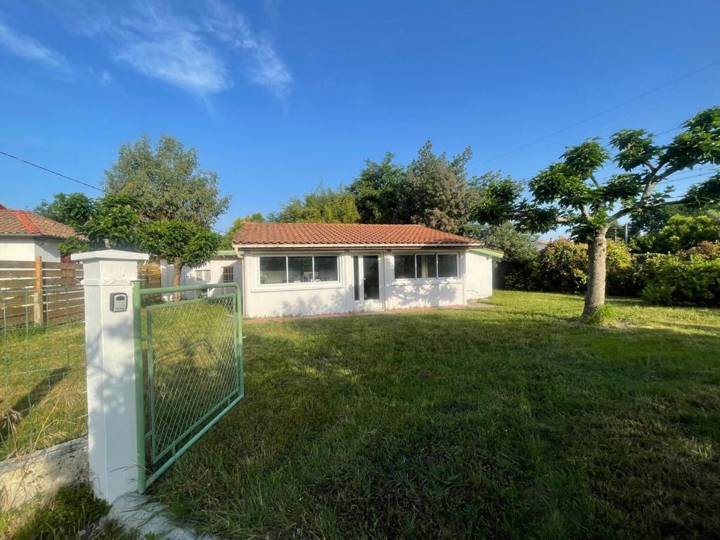 Maison dans le quartier calme de La Hume - 2