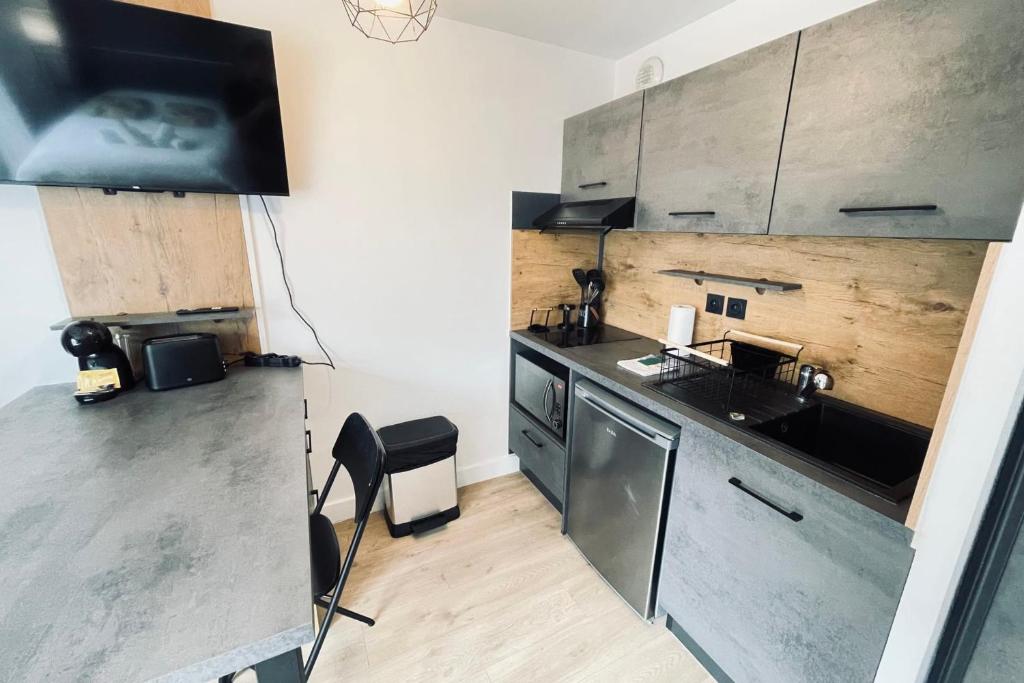 Studio avec balcon et Wifi à Toulouse - 3