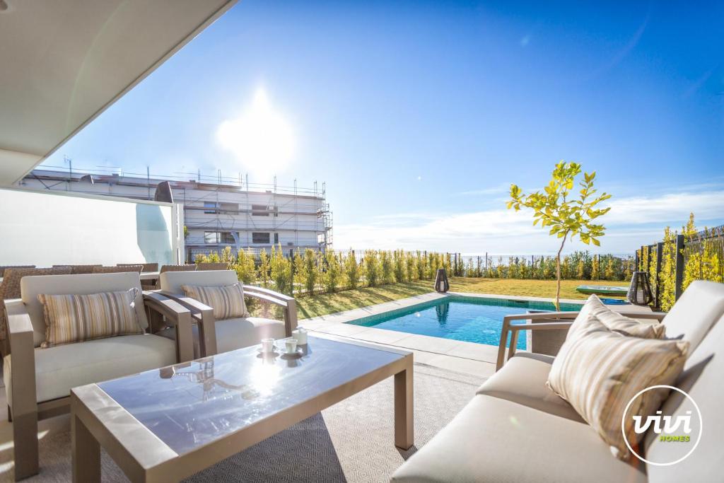 ViVi Homes - Casa Sol Estepona - Private pool - Garden - Sea View - 3
