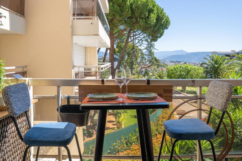 Piscine balcon et calme - 2