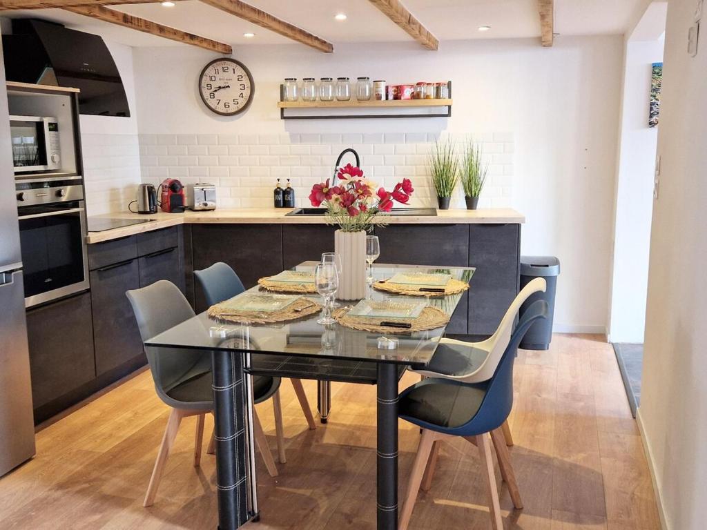 LE PATIO DE LISLE, Superbe Appartement Rénové, Patio arboré, Centre historique - 5