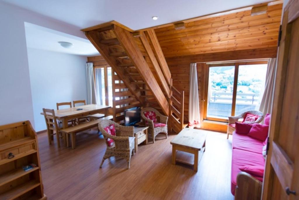 Apartment for 8 people with terrace & view - 1