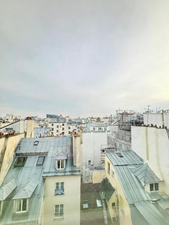 Stylish Studio on Rue de Turbigo - 5