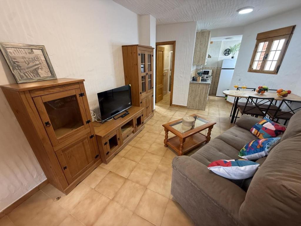 REF. 95 CASA ELOY - 3