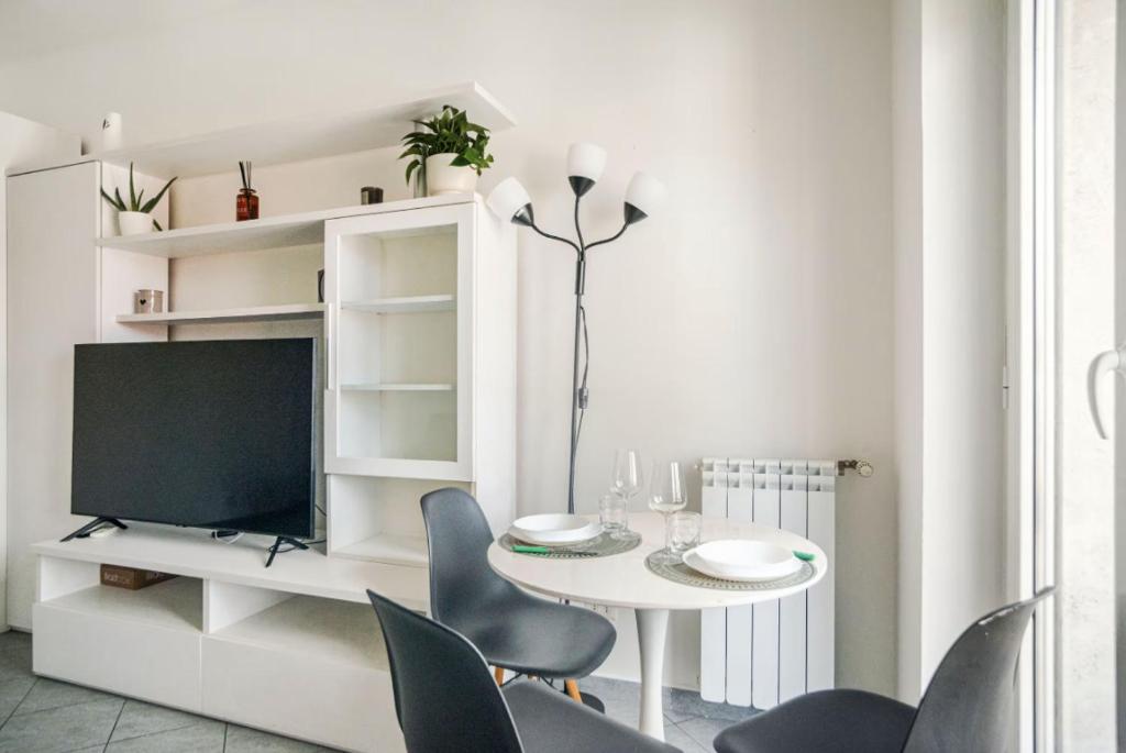 Chic Studio con Cucina Indipendente e Terrazzino - 5