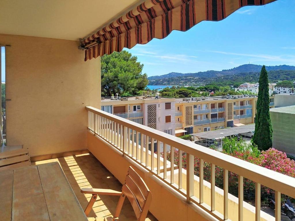 T2 avec Loggia et Balcon à Bormes-les-Mimosas - FR-1-610-91 - 1
