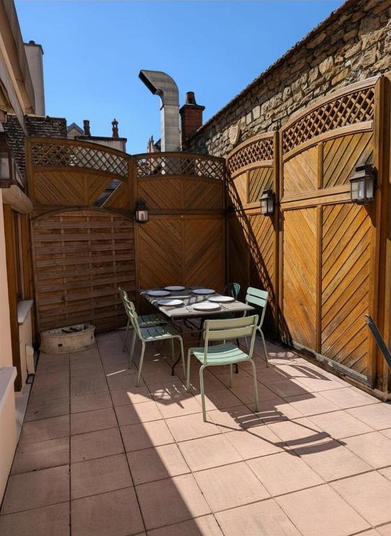 Le 42 Authentique Terrasse et Parking privé - 4