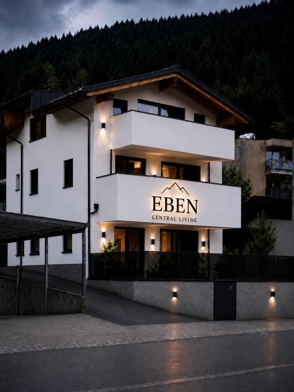 Eben Central Living - 1