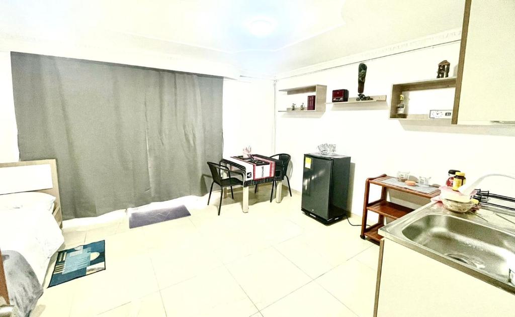 Apartaestudio Los Profes - 3