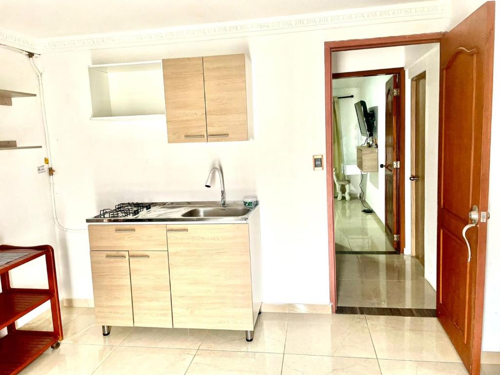 Apartaestudio Los Profes - 5