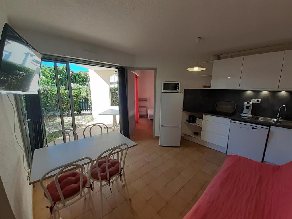 CAPAO Joli T2 cabine piscine proche mer plage Richelieu Cap d'Agde - 4
