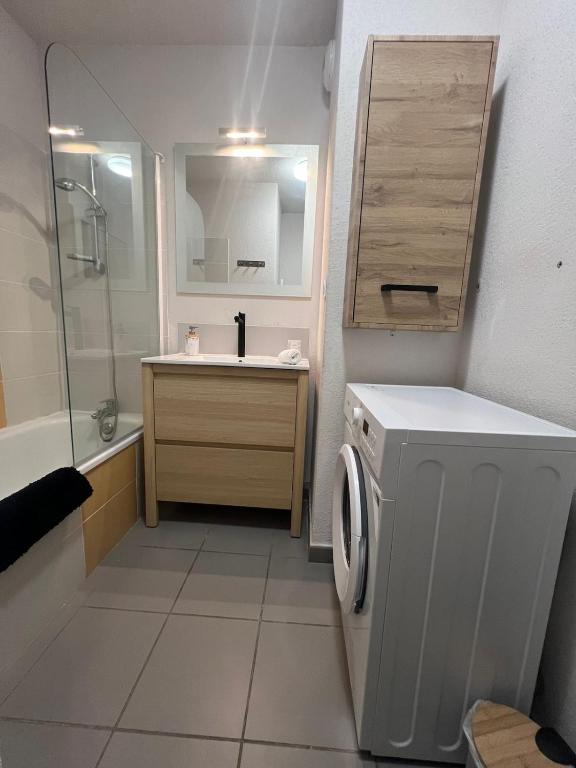 Appartement 6 personnes, piscine sauna & salle de sport - 3