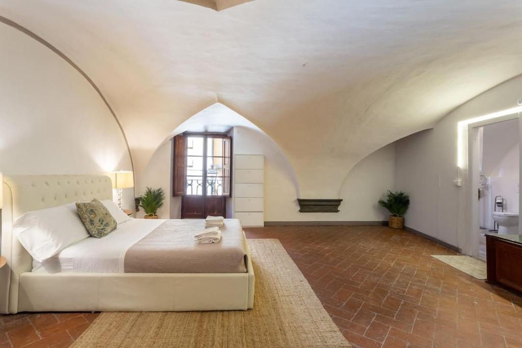 Charming Oltrarno Historic 3 Bedrooms Apartment - 5