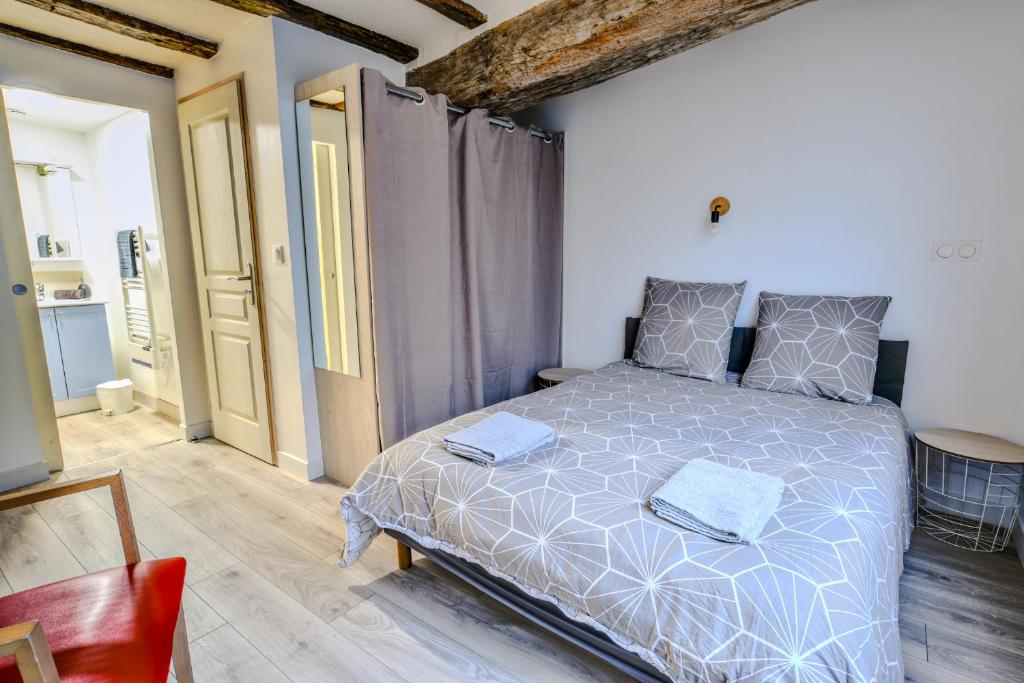 Charming Duplex near Château Wifi Netflix - 3