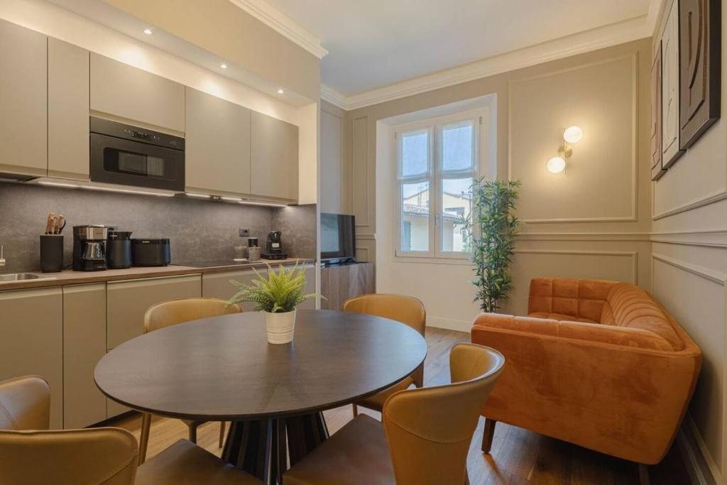 Elegant and bright apartment Laura II - 2