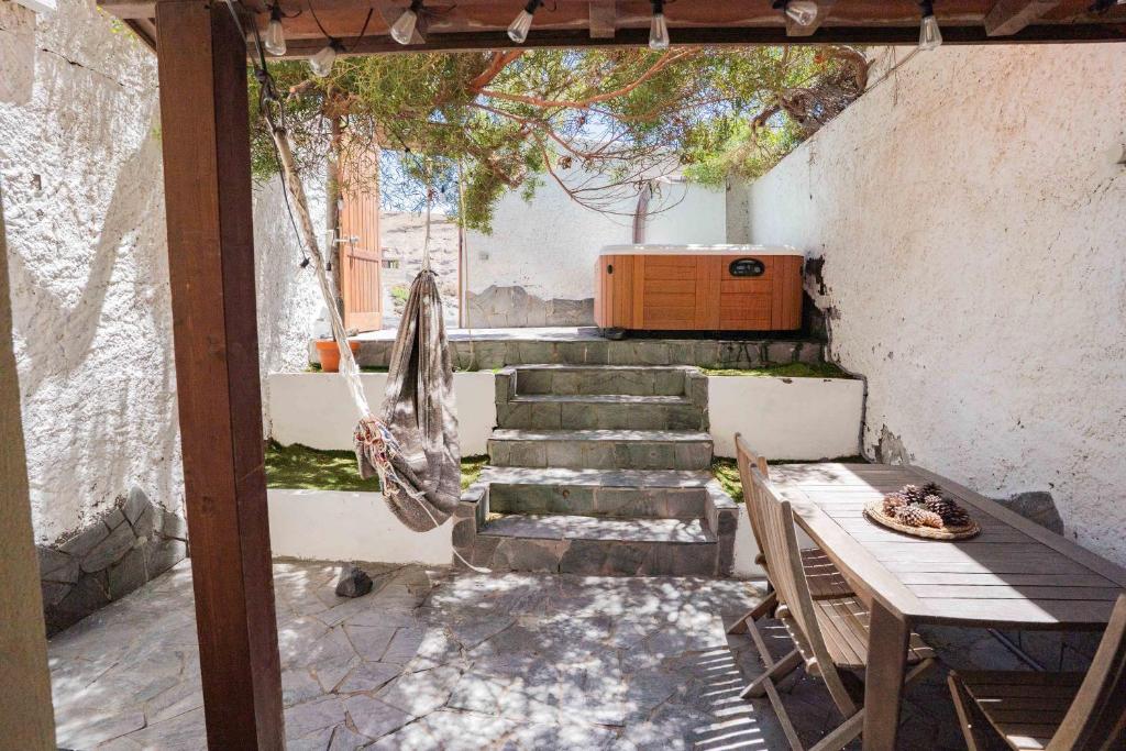 Magical Loft, Private Jacuzzi & Paradise Beach - 2
