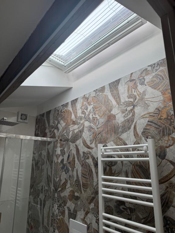RENZO'S HOUSE - 2