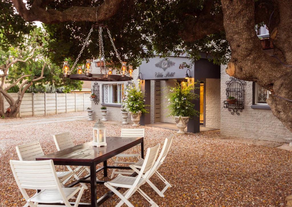 Entrance, Villa Petit in Jeffreys Bay