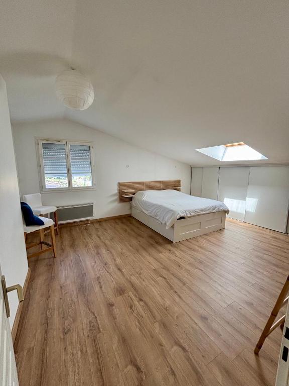 Grande Chambre Premium climatisée, Parking clos - 1